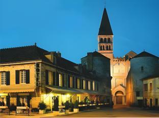 demeures and chateaux hotel de greuze