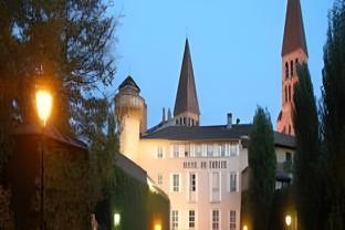 demeures and chateaux hotel de greuze