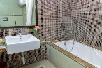 discover resorts khandala