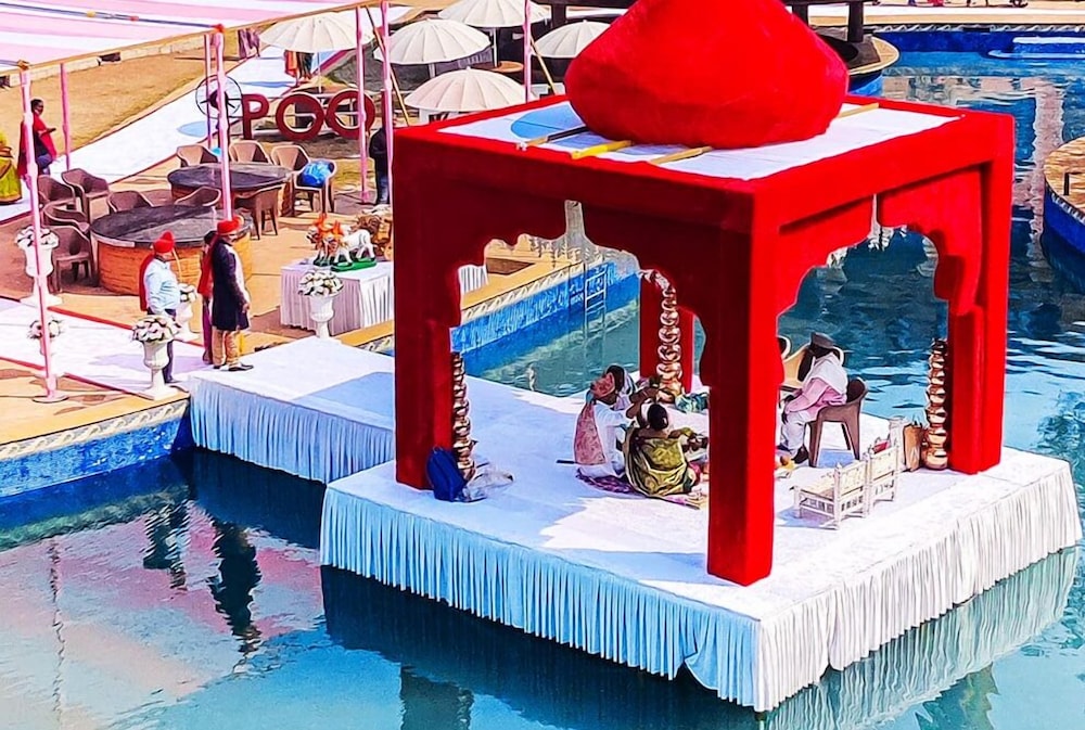 discover resorts khandala