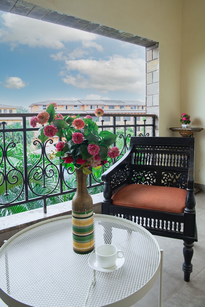 discover resorts khandala