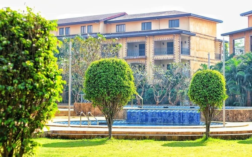 discover resorts khandala