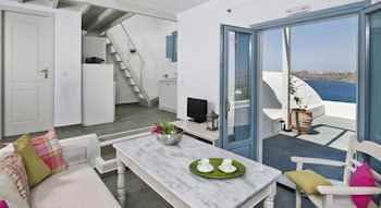 aura marina apartments santorini