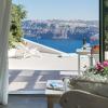 aura marina apartments santorini