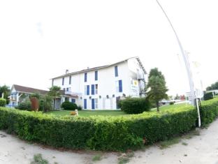 hotel wood inn bordeaux aeroport