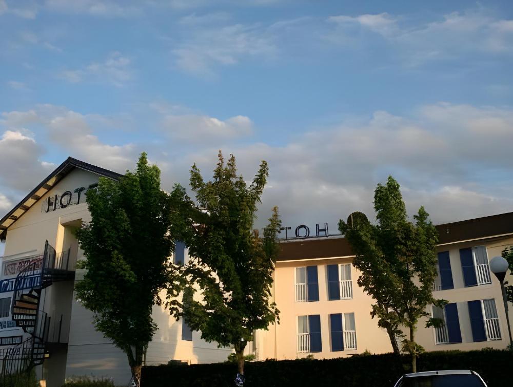 hotel wood inn bordeaux aeroport