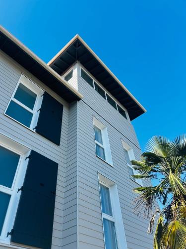 hotel wood inn bordeaux aeroport