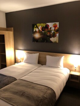 hotel wood inn bordeaux aeroport