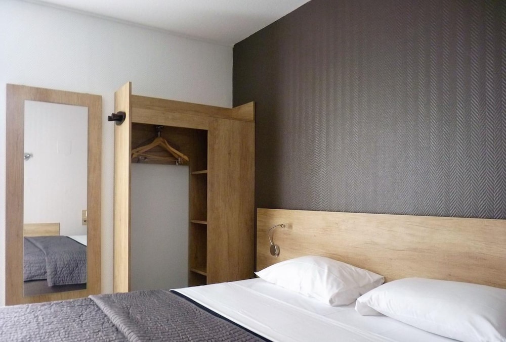 hotel wood inn bordeaux aeroport