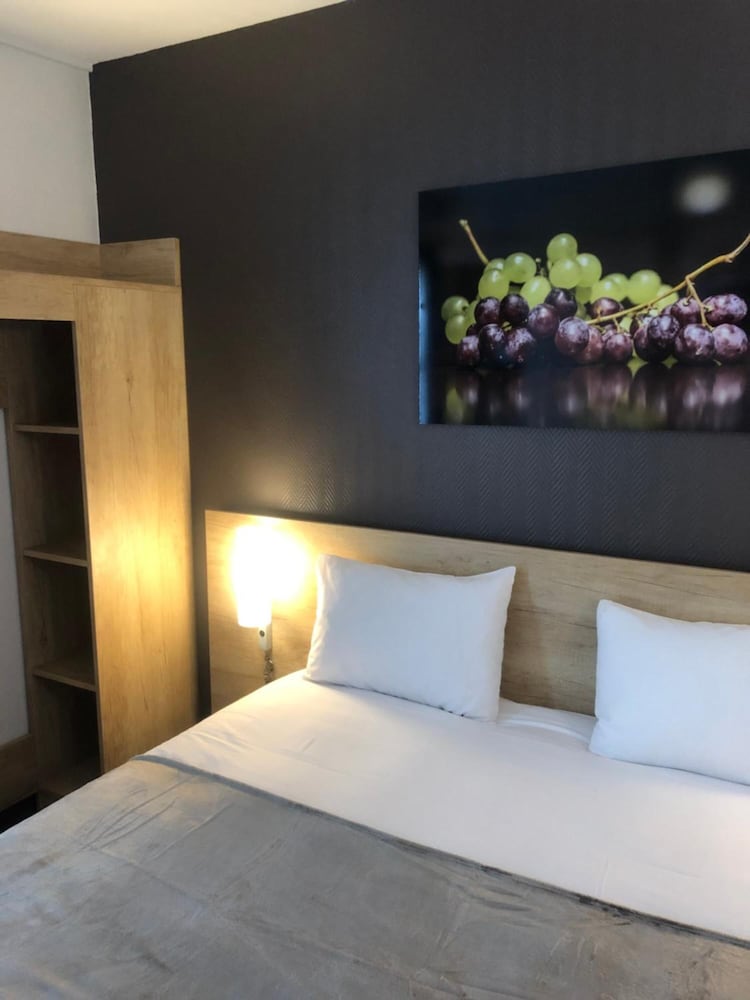 hotel wood inn bordeaux aeroport