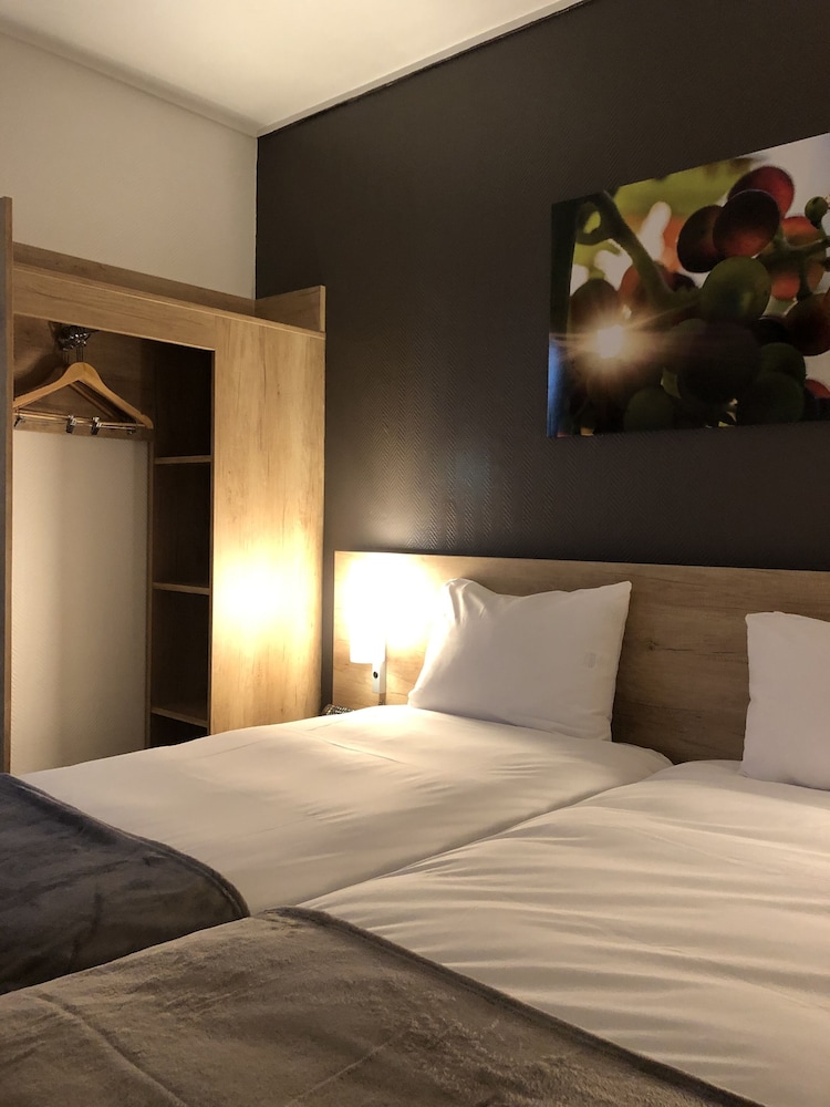 hotel wood inn bordeaux aeroport