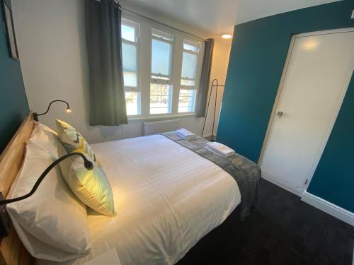 smart russell square hostel