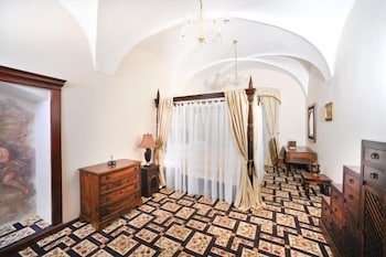 Chateau Hotel Zbiroh,Pilsen>>Beroun,5 star