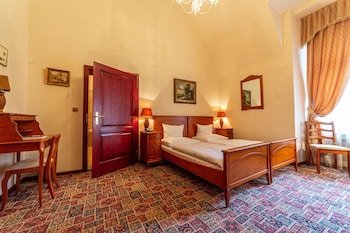 Chateau Hotel Zbiroh,Pilsen>>Beroun,5 star