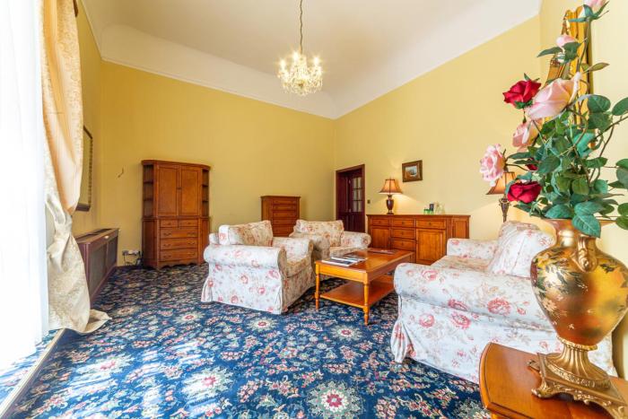 chateau hotel zbiroh