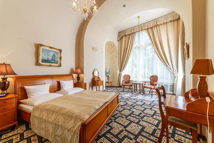 chateau hotel zbiroh