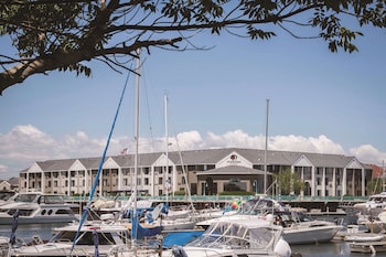 doubletree by hilton hotel racine harbourwalk