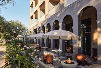 hotel henrietta