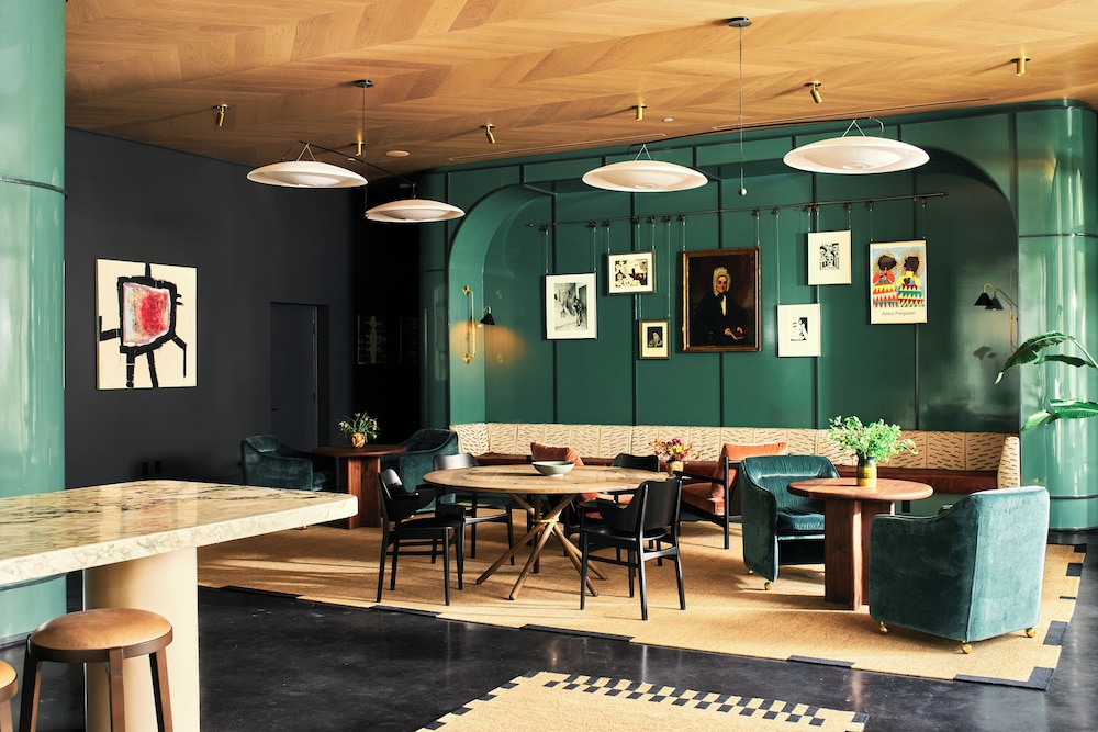 hotel henrietta