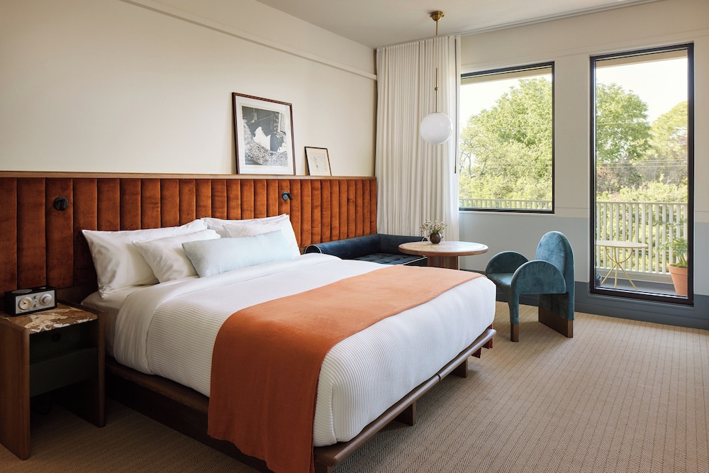 hotel henrietta