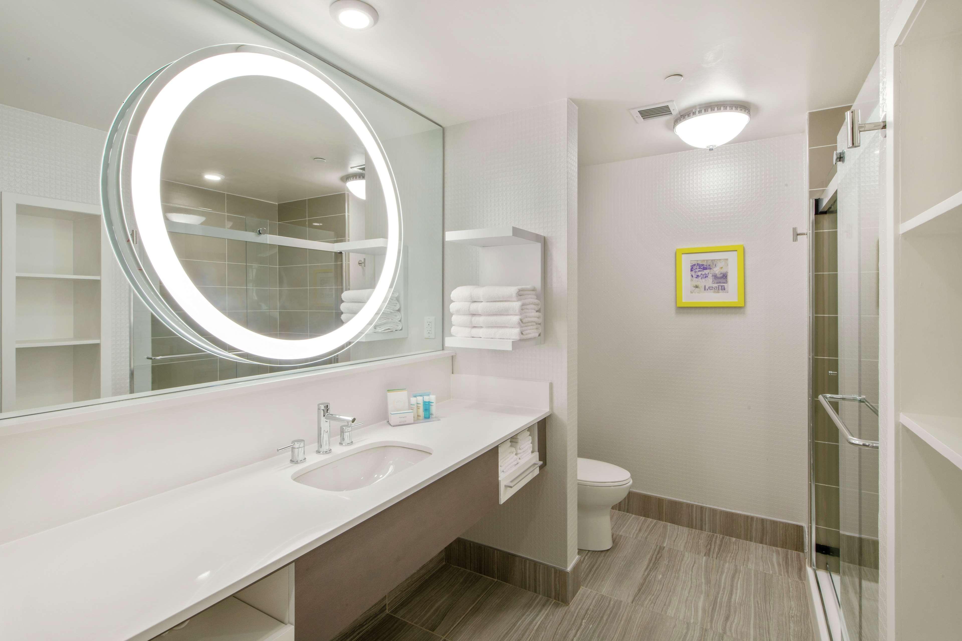 hampton inn and suites raleigh durham airport brier creek