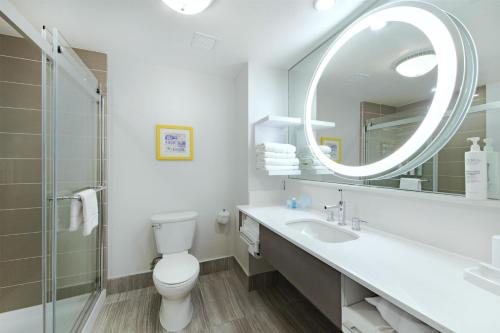 hampton inn and suites raleigh durham airport brier creek