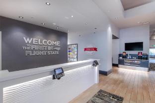 hampton inn and suites raleigh durham airport brier creek