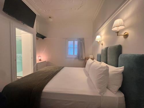 Floriana Guest House (Adults Only),Cairns North>>Cairns,3 star