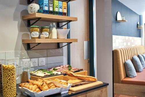 originals boutique hotel larivaut puy guillaume