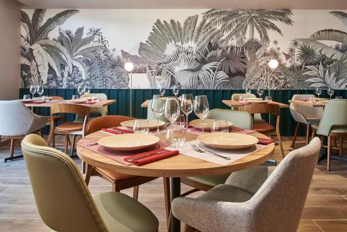 originals boutique hotel larivaut puy guillaume
