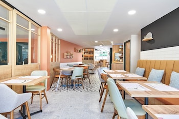 originals boutique hotel larivaut puy guillaume