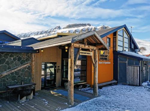 basecamp spitsbergen hotel