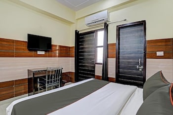 hotel lyf suites noida 63