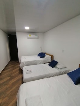 hotel media luna