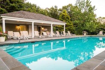 mayflower inn and spa auberge resorts collection