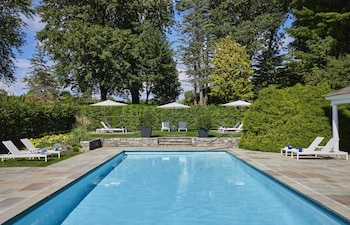 mayflower inn and spa auberge resorts collection