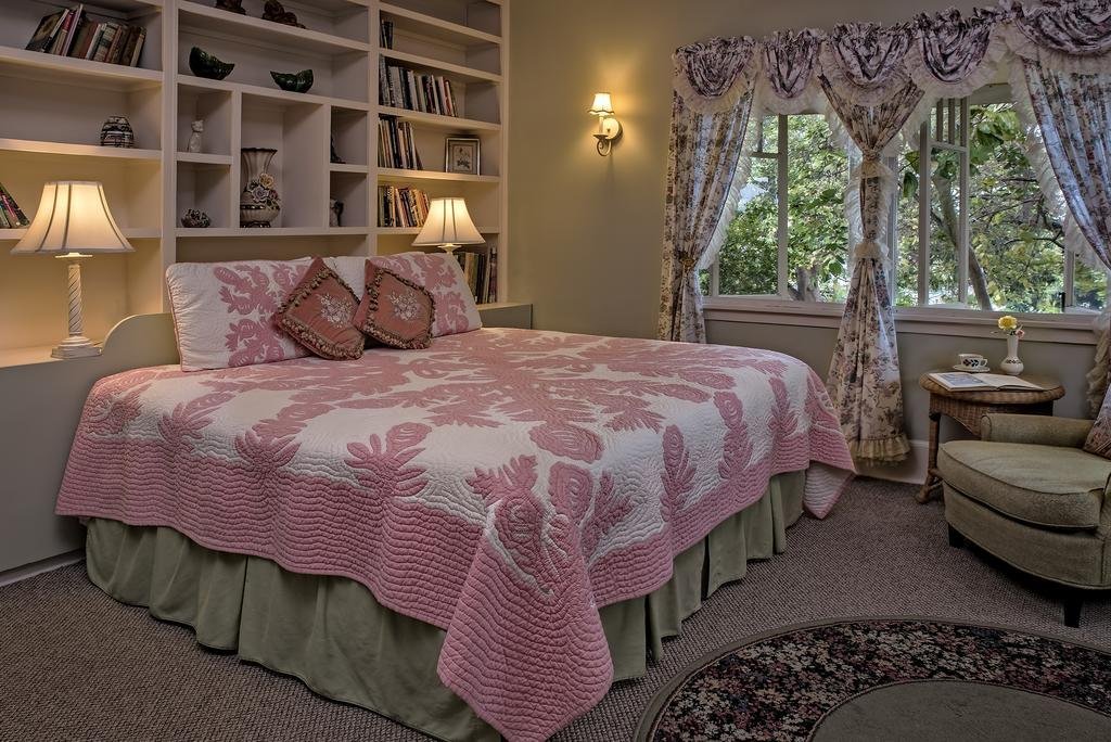 the historic wailuku inn