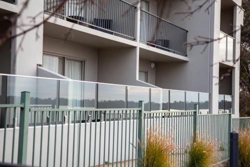 nagambie waterfront motel