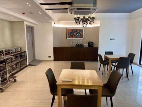 hotel omni residency baridhara