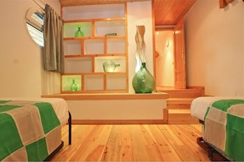 inside plaza sierra nevada