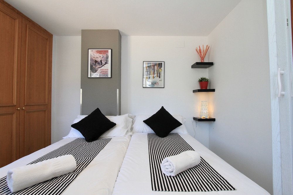 inside plaza sierra nevada