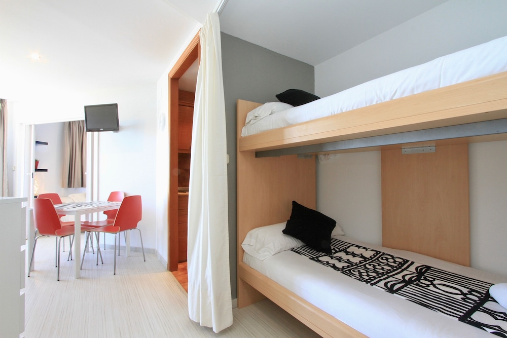 inside plaza sierra nevada