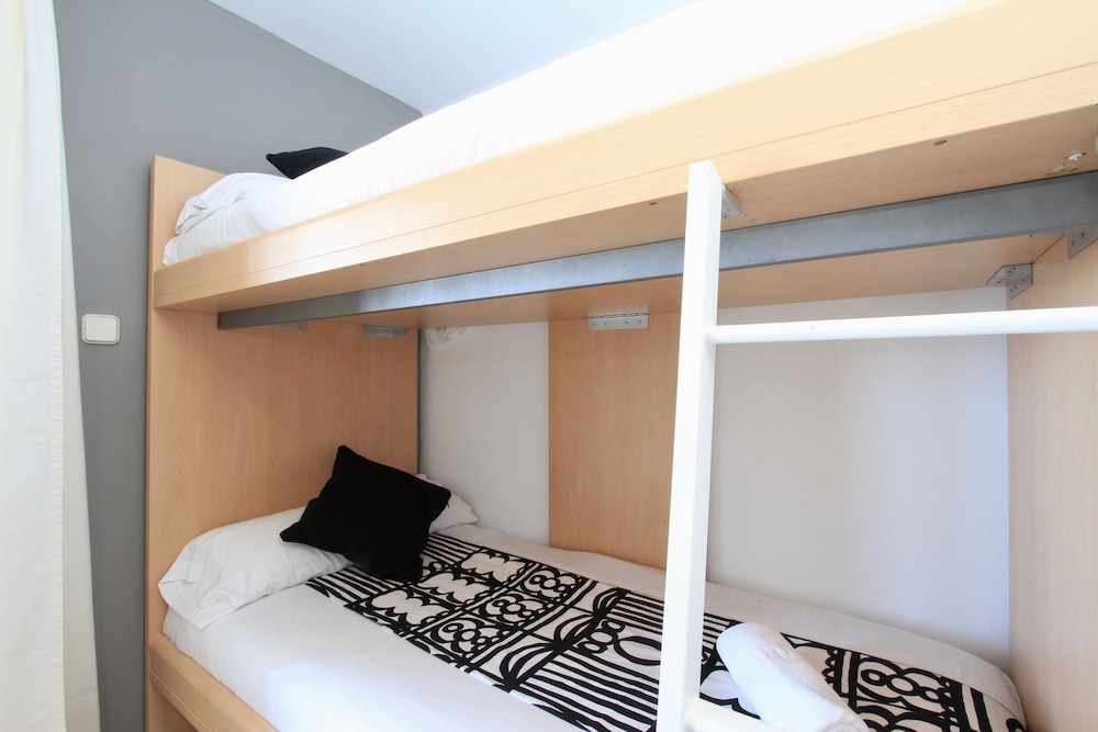 inside plaza sierra nevada