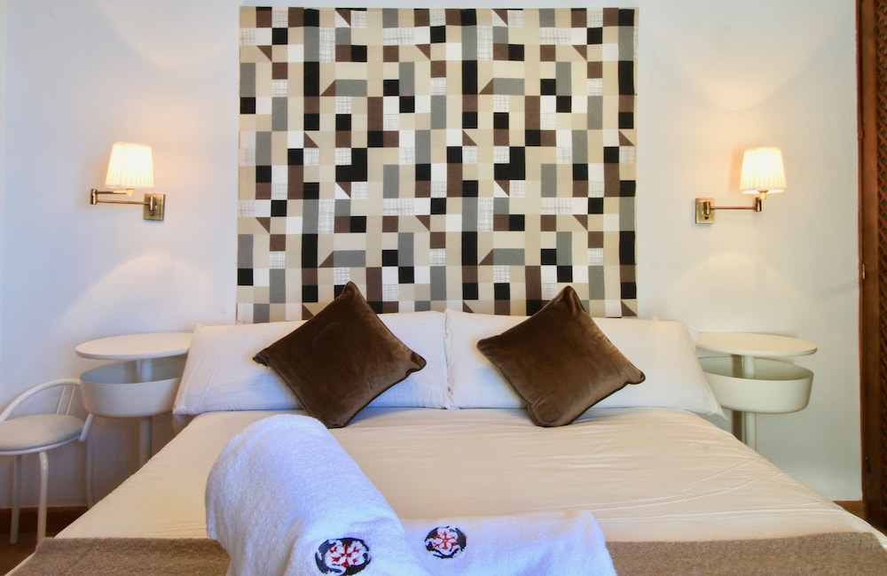 inside plaza sierra nevada