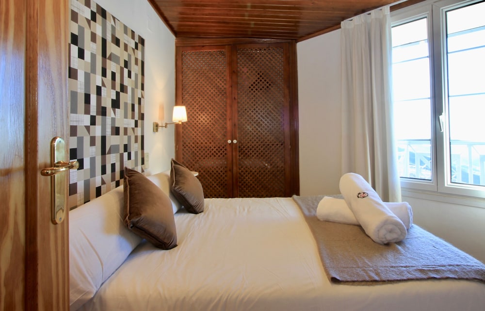 inside plaza sierra nevada