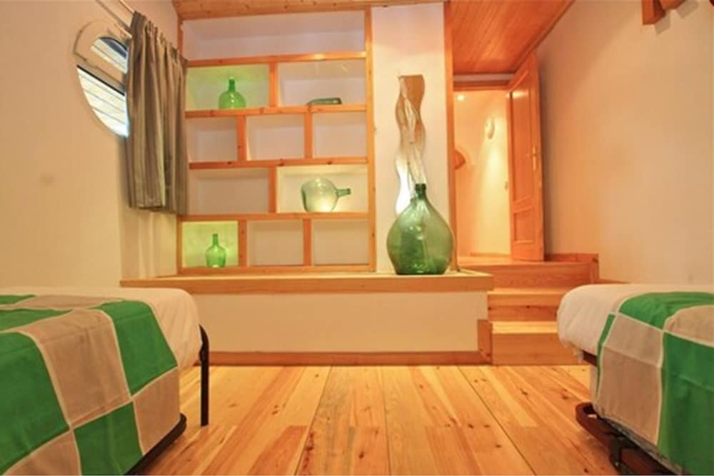 inside plaza sierra nevada