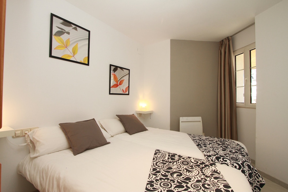 inside plaza sierra nevada