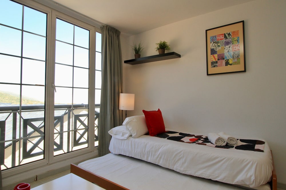 inside plaza sierra nevada