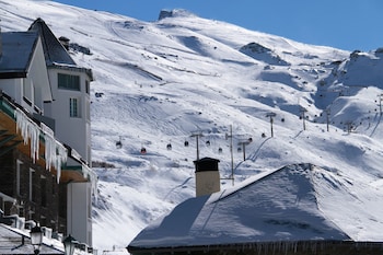 inside plaza sierra nevada