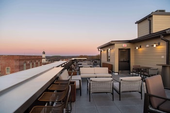 hotel petersburg tapestry collection by hilton